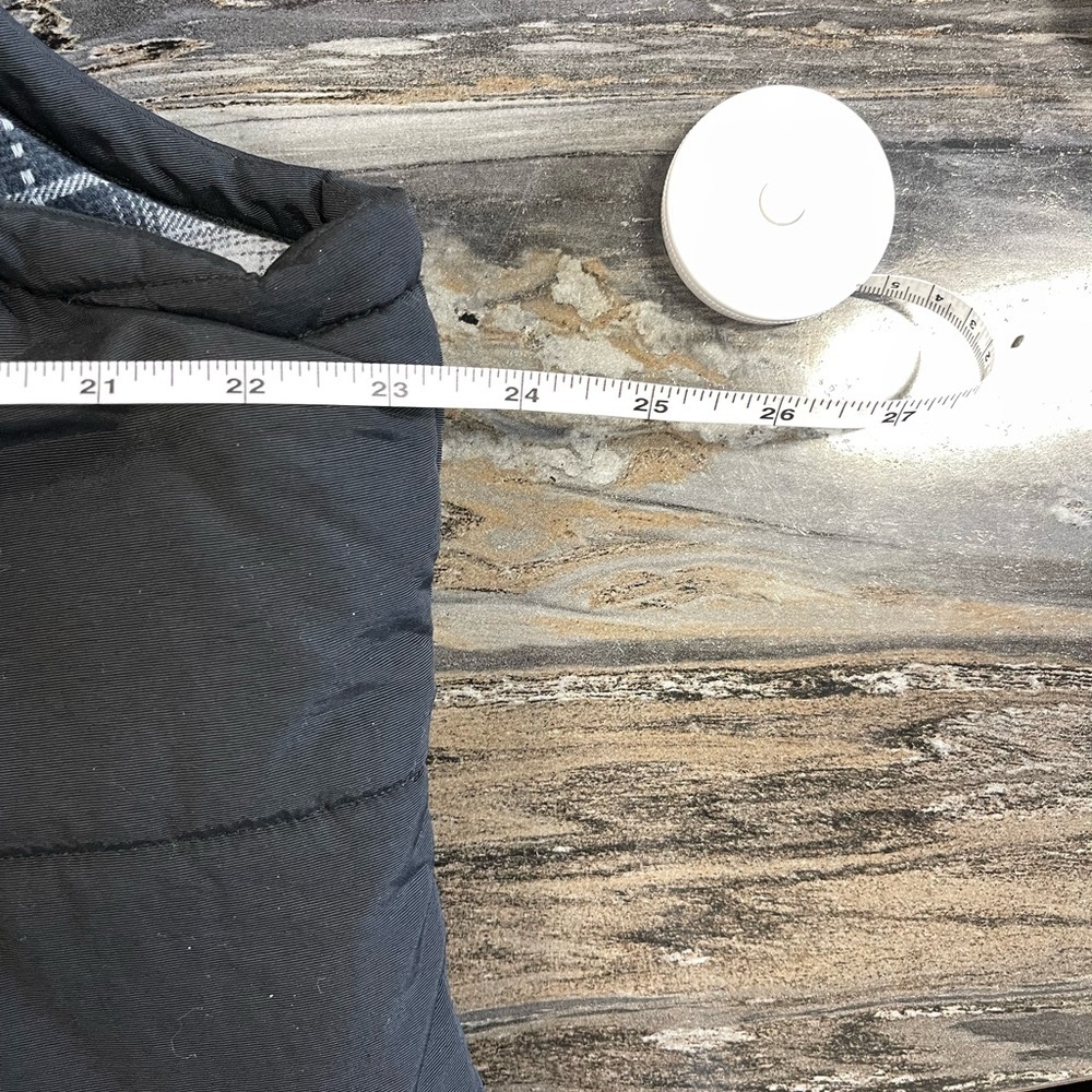 Moonshine spirit Men's Dark Gray Quilted Vest - Picture 6 of 6